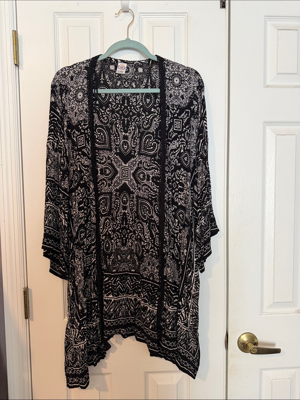 Bila Black and White Paisley Open-Front Cardigan